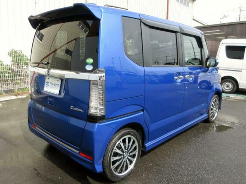 N BOX CUSTOM