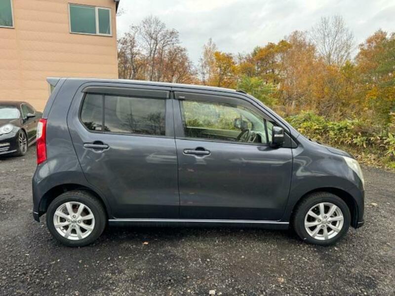 WAGON R