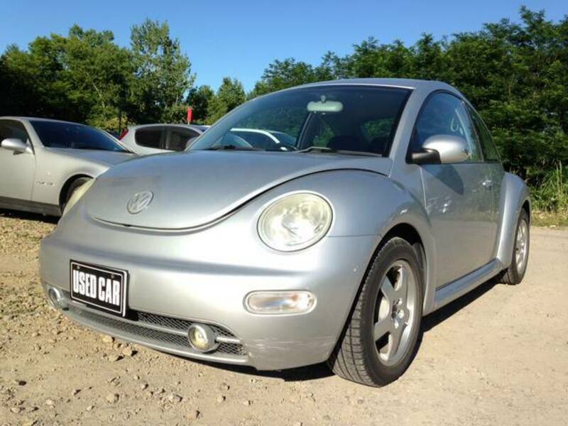 VOLKSWAGEN NEW BEETLE