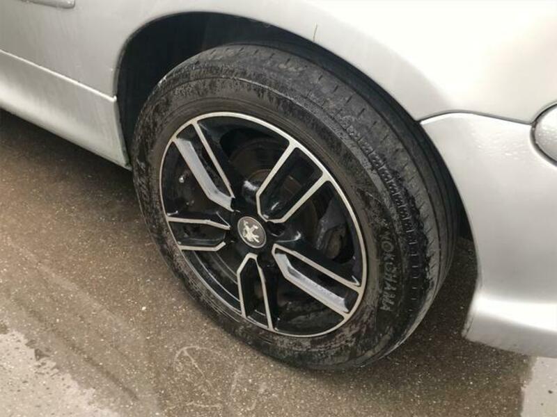 206