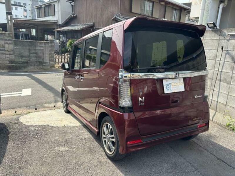 N BOX CUSTOM