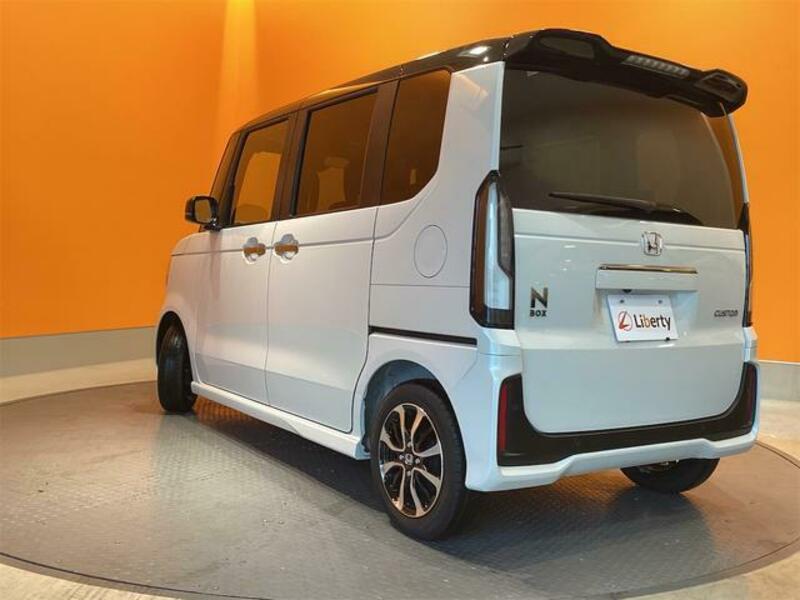 N BOX CUSTOM