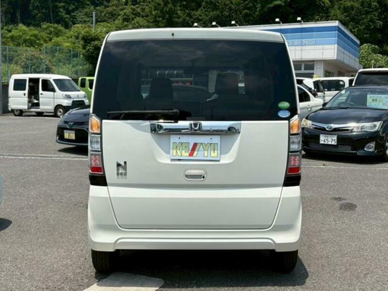 N BOX