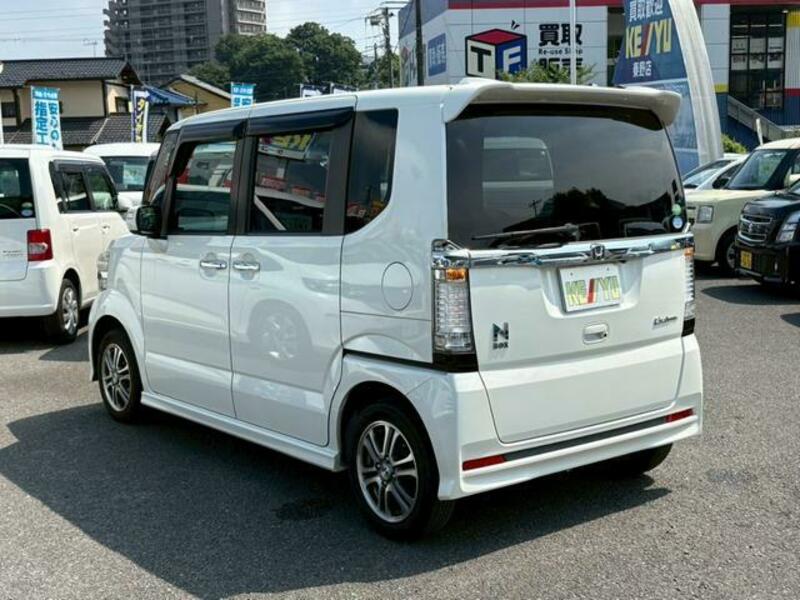 N BOX CUSTOM