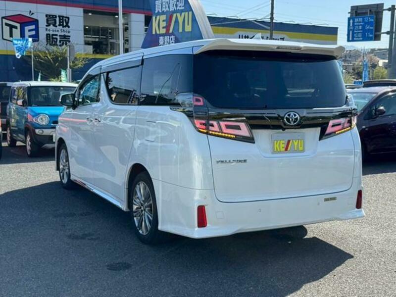 VELLFIRE