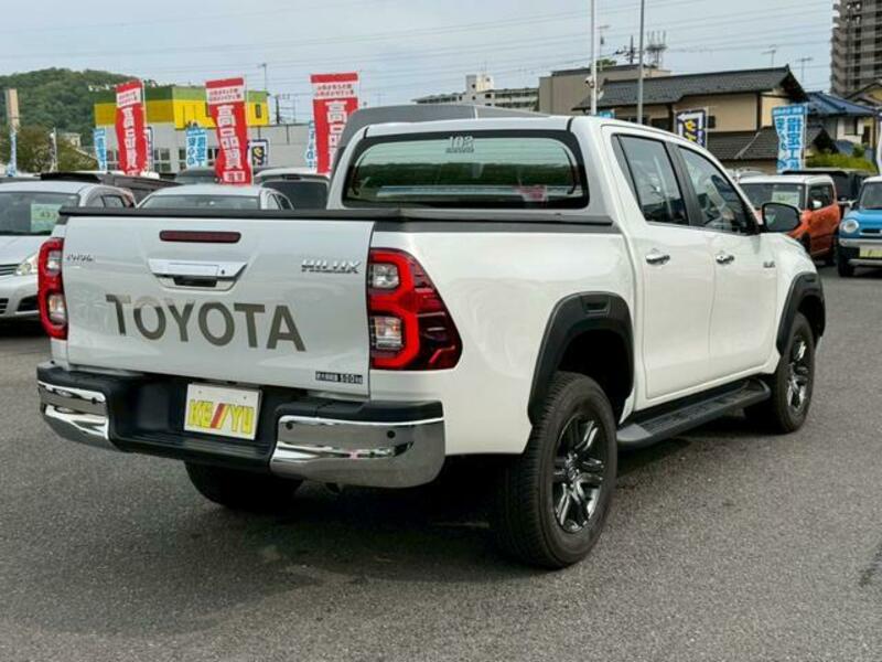 HILUX