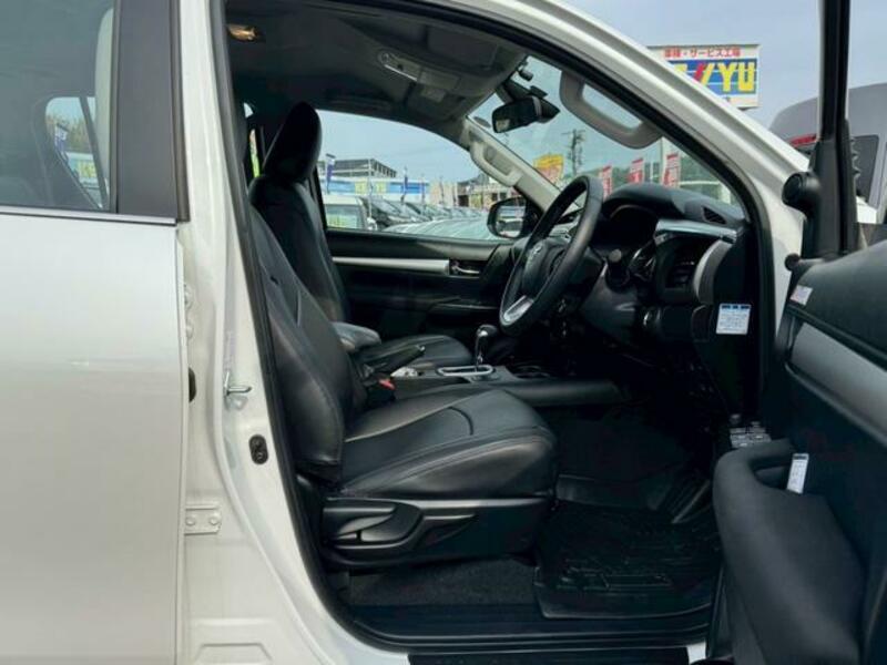 HILUX