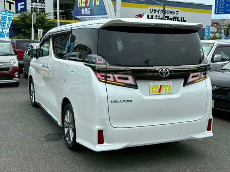 VELLFIRE