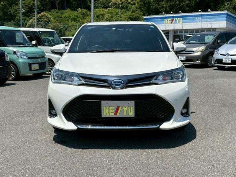 COROLLA AXIO