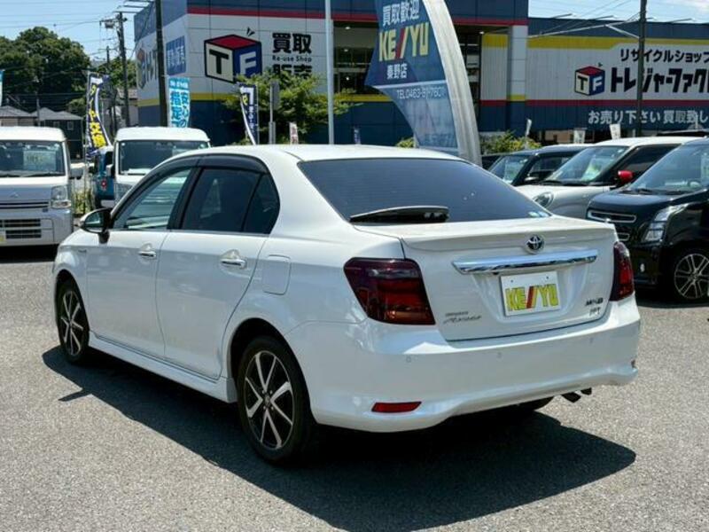 COROLLA AXIO
