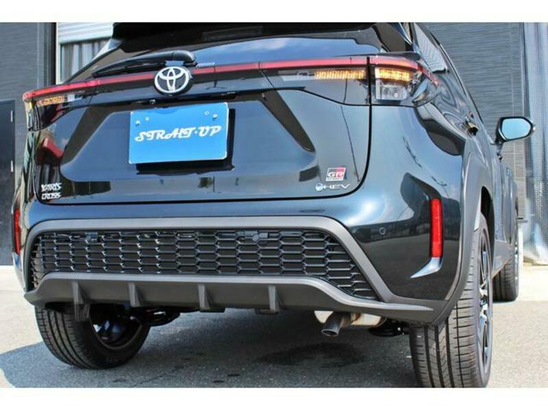 YARIS CROSS