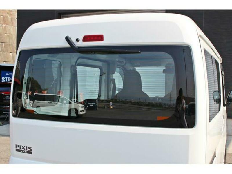 PIXIS VAN