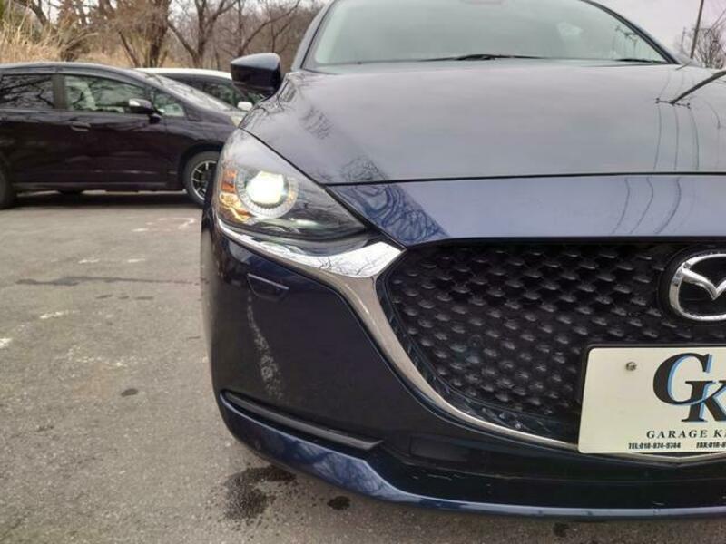 MAZDA2