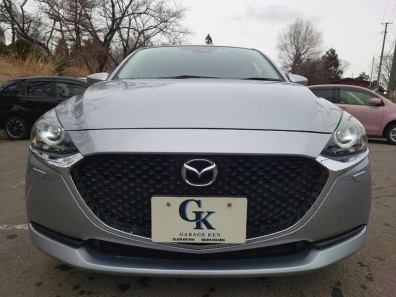 MAZDA2