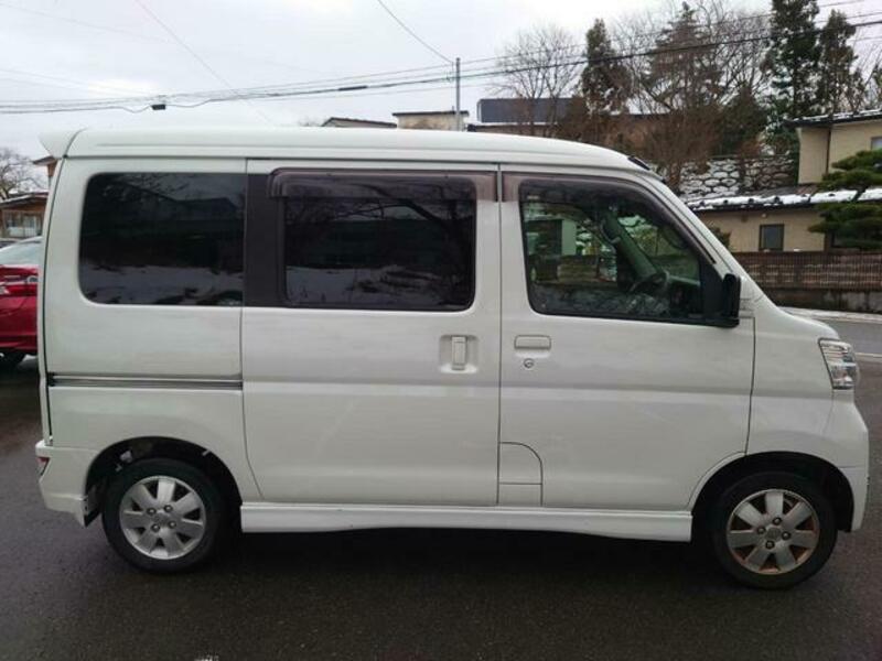 ATRAI WAGON