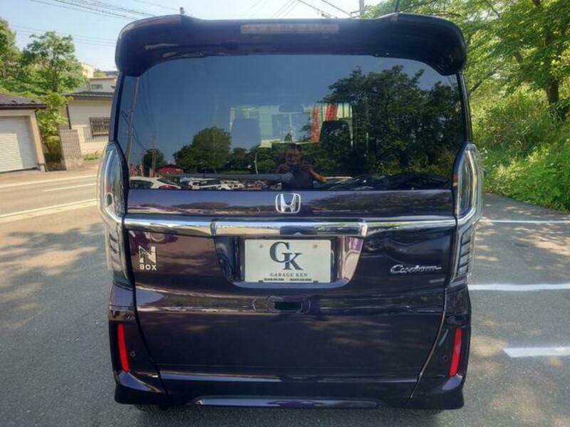 N BOX CUSTOM