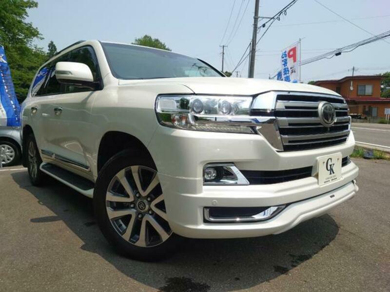 TOYOTA LAND CRUISER
