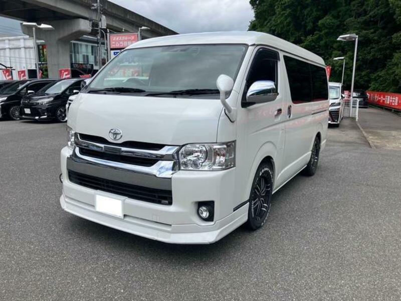TOYOTA HIACE WAGON