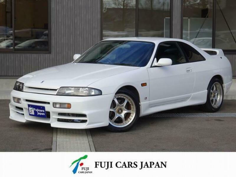 NISSAN SKYLINE