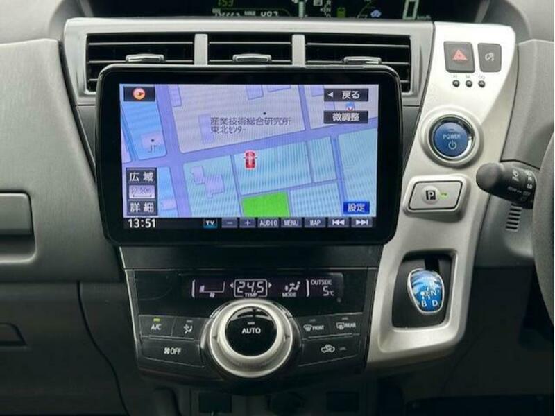 PRIUS ALPHA