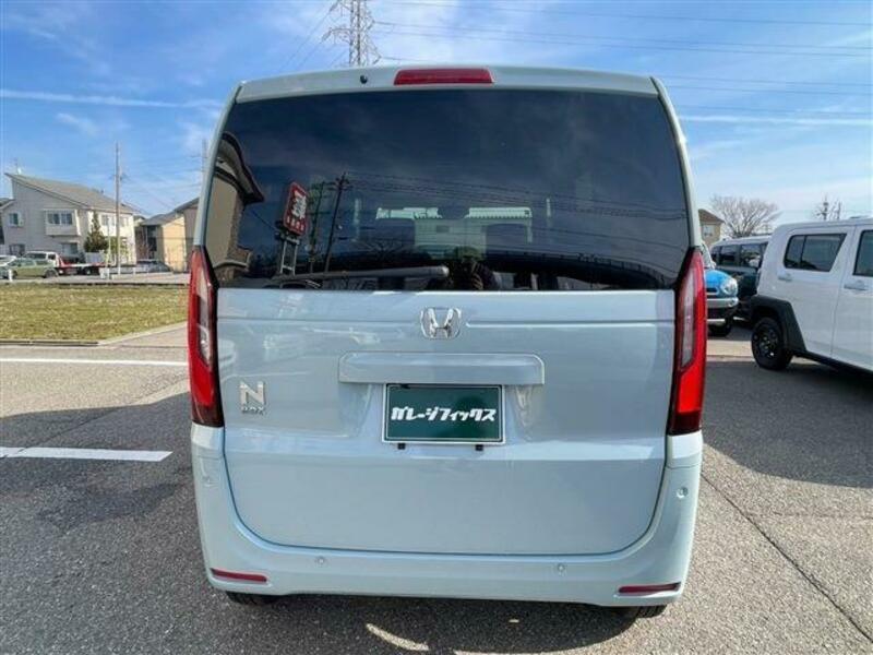 N BOX