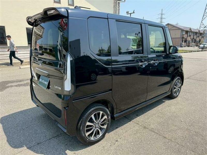 N BOX CUSTOM