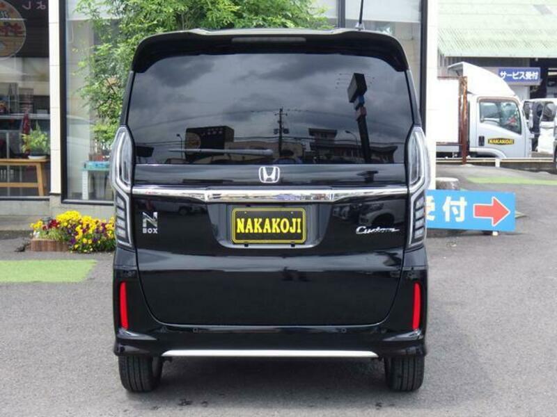N BOX CUSTOM