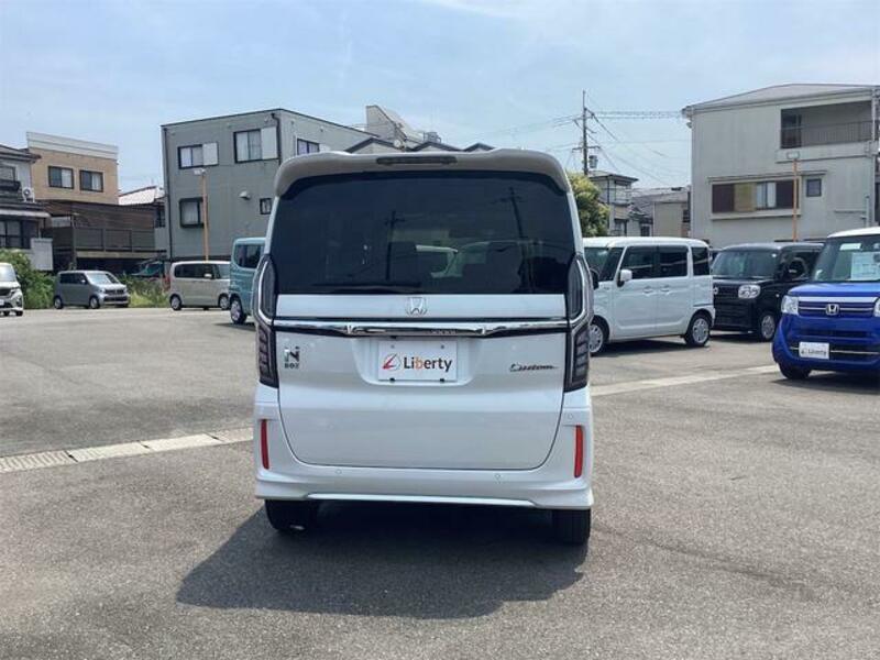 N BOX CUSTOM