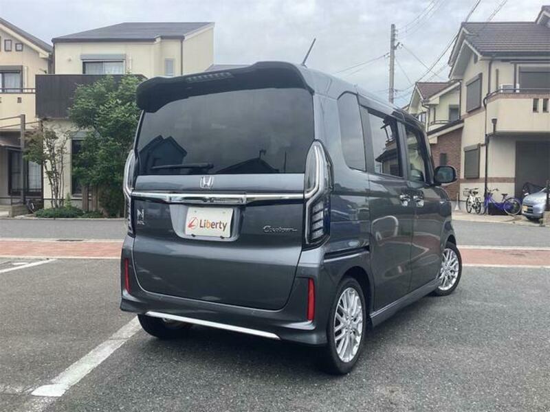 N BOX CUSTOM