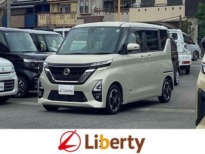 NISSAN ROOX