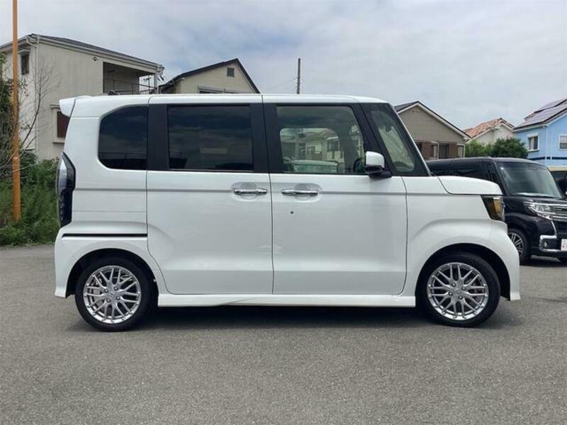 N BOX CUSTOM