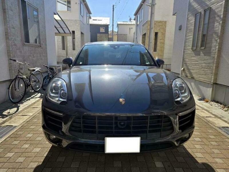MACAN