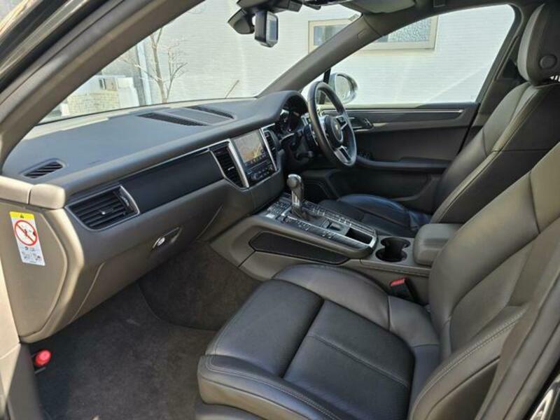 MACAN