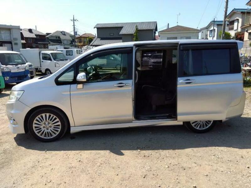 STEPWAGON SPADA