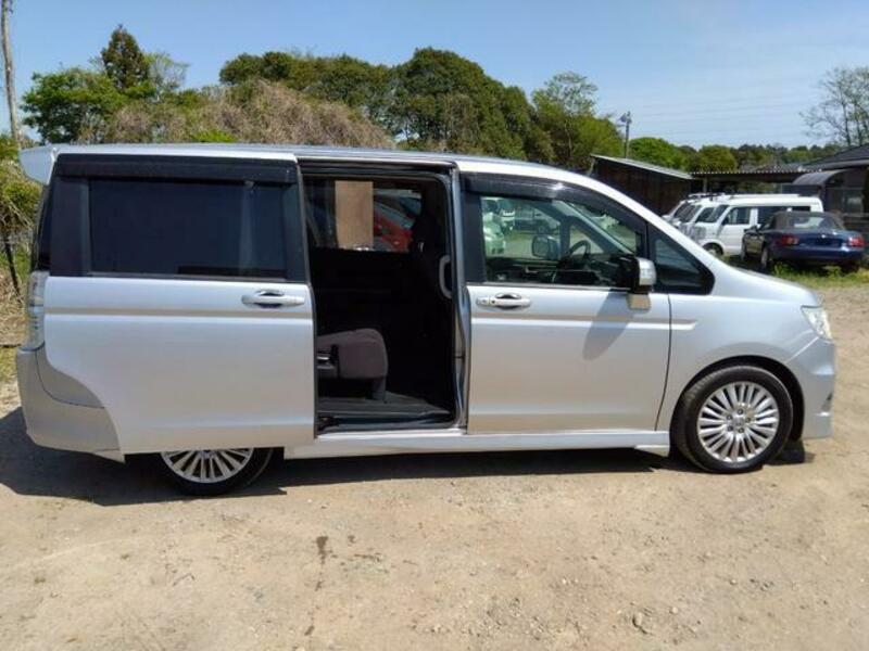 STEPWAGON SPADA