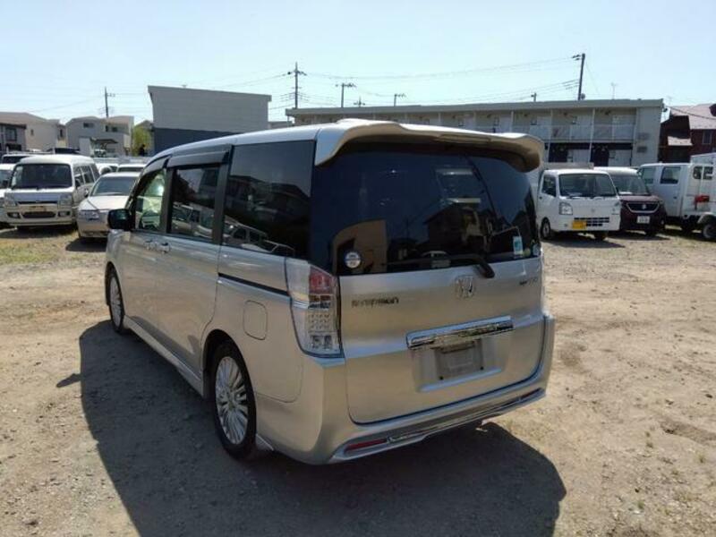 STEPWAGON SPADA