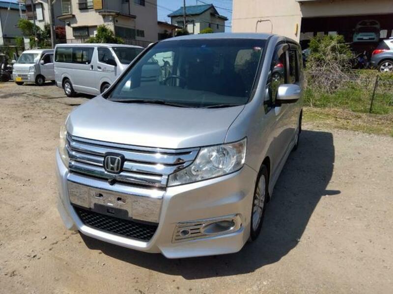 HONDA STEPWAGON SPADA