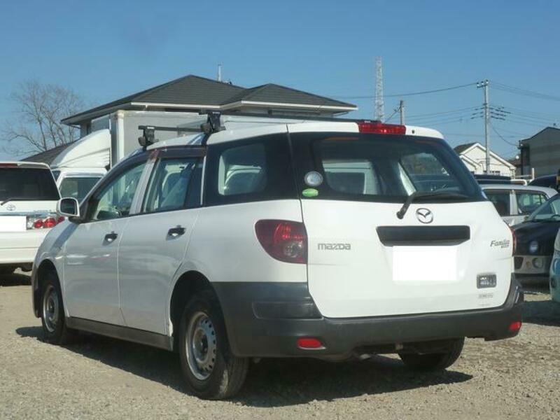 FAMILIA VAN