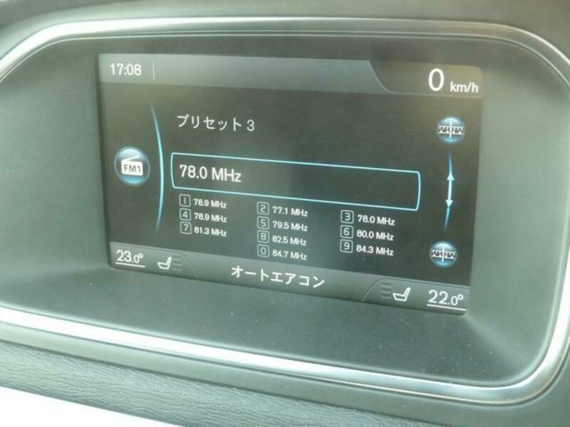V40