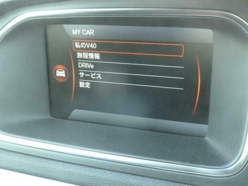 V40