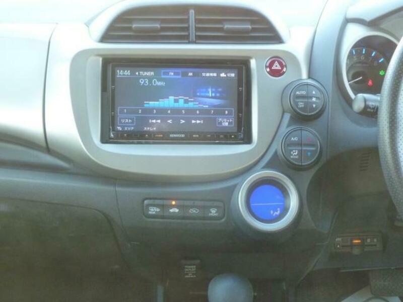 FIT HYBRID