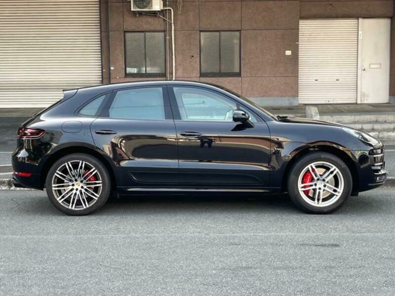 MACAN