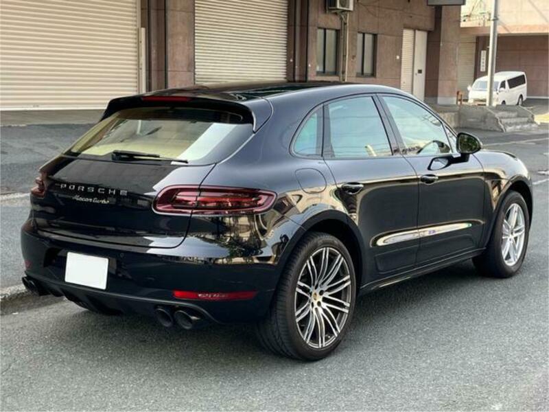 MACAN