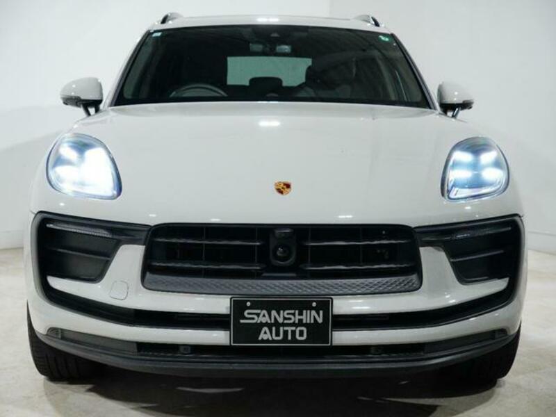 MACAN