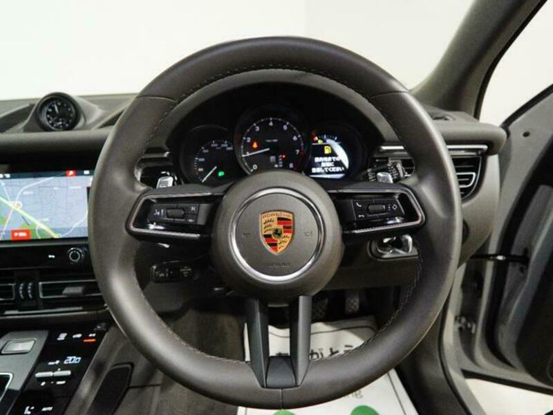 MACAN