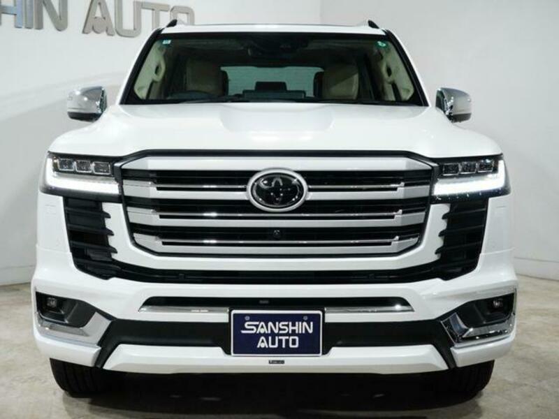 LAND CRUISER