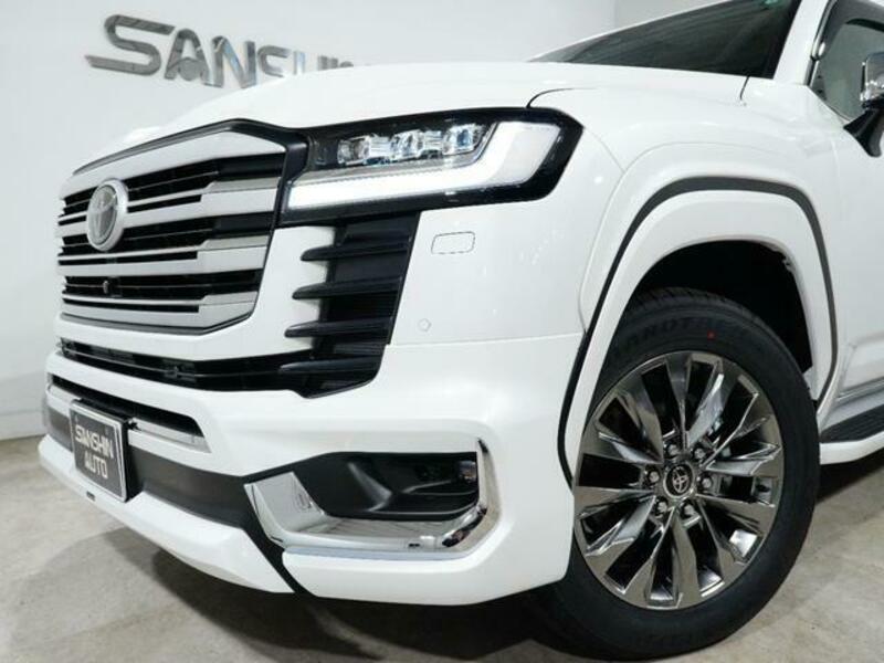 LAND CRUISER