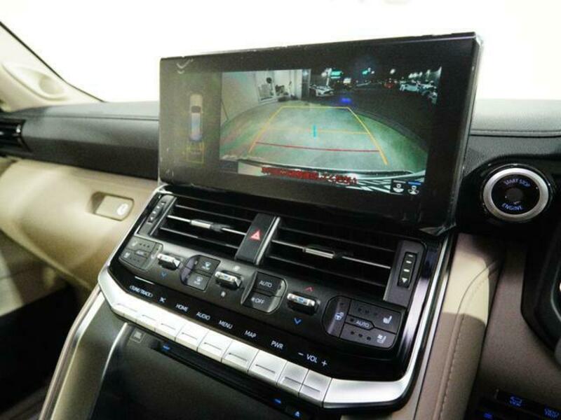 LAND CRUISER