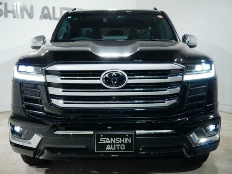 LAND CRUISER