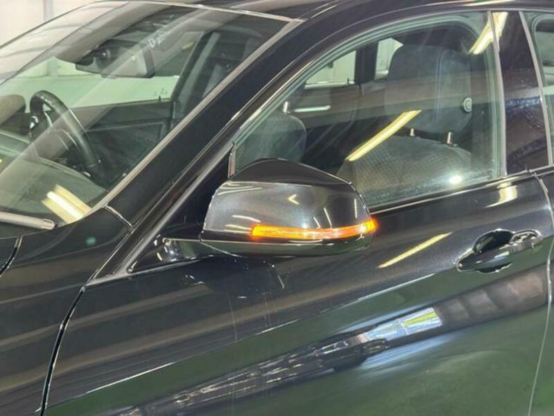 4 SERIES